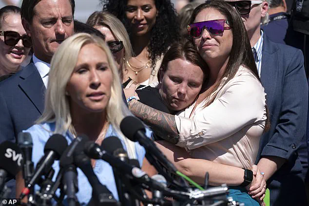 Bipartisan Push for Transparency: Lawmakers Demand Release of Jeffrey Epstein Files, Sparking National Debate on Government Accountability