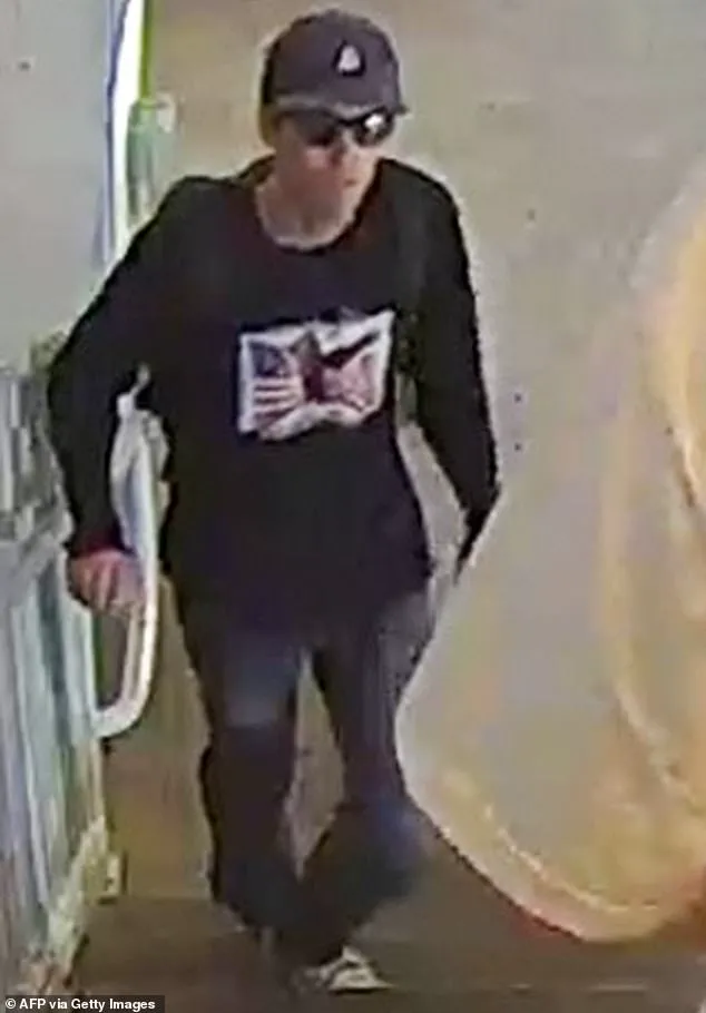 Exclusive: Security Expert Confirms Secret Hand Signals from Charlie Kirk's Bodyguards