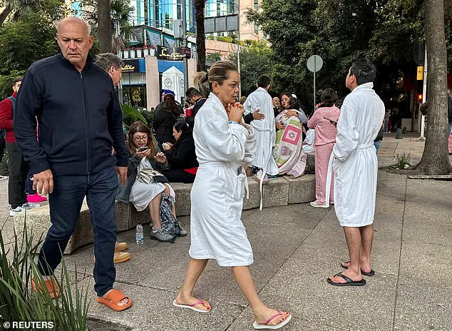 Restricted Information: The Earthquake That Disrupted Mexico's President's First Press Briefing