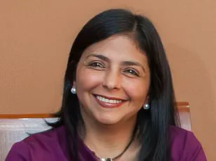 Controversial Government Directives in Foreign Policy: Public Reaction to Maduro's Capture and Social Media Statements