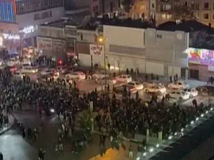 Ayatollah Khamenei Vows Not to Back Down as Protests Over Cost of Living Reach Unprecedented Levels in Iran