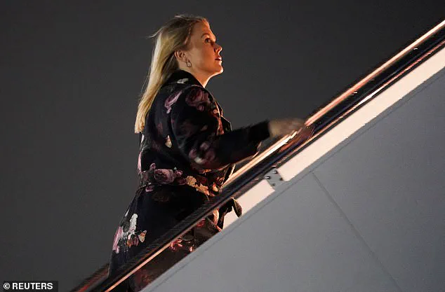 President Trump Struggles During Turbulent Air Force One Flight, Interrupting Press Gaggle