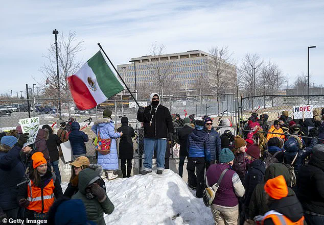 Minneapolis Erupts in Chaos as Anti-ICE Protesters Turn Violence Inward, Unleashing Unprecedented Mayhem at Federal Building