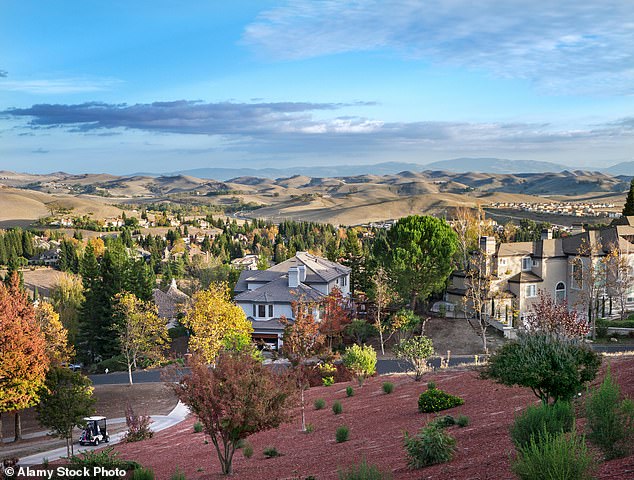 Blackhawk's Stagnant Pond: Ecological Dilemma and Bureaucratic Gridlock Tarnish Luxury Community