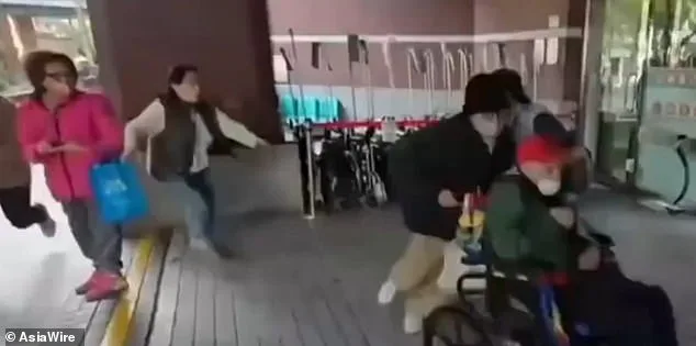 Elderly Tycoon's Family Confrontation at Taipei Hospital Over New Wife