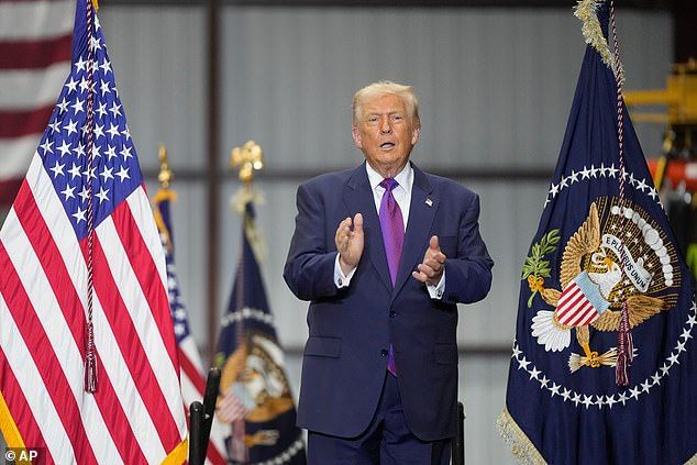 Trump Announces Plan to Declassify UFO Files, Reversing Past Criticism of Obama