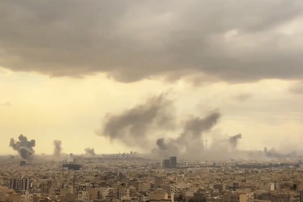 Exclusive: U.S. Military's Phased Operation Against Iran, Sources Warn of Risks