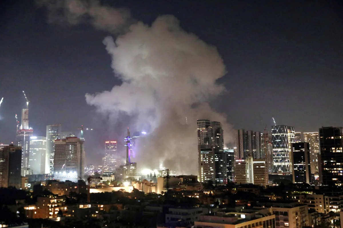 Iranian Missile Strike on Tel Aviv: Escalation in Hostilities Between Iran and Israel