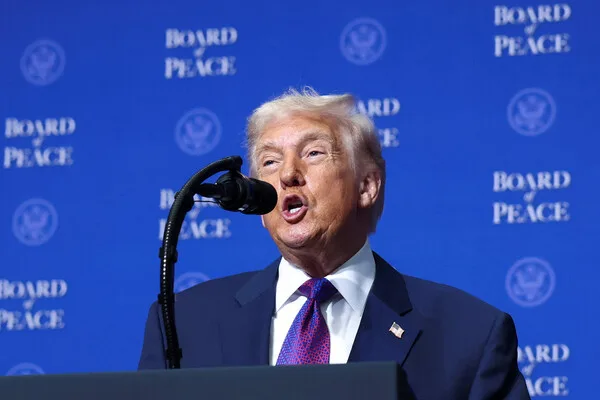 Trump's Claims of U.S. Weapon Reserves Stored Abroad Fuel Pentagon Readiness Debate – CNN Report Adds Context