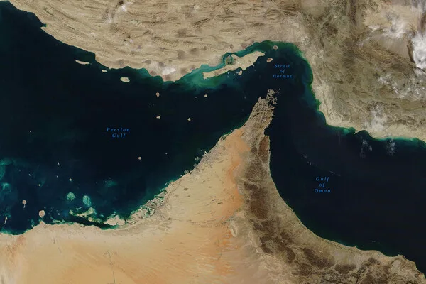 U.S. Central Command Confirms Strait of Hormuz Remains Open Amid Tensions, Challenging Iran's Claims and Highlighting Economic Risks