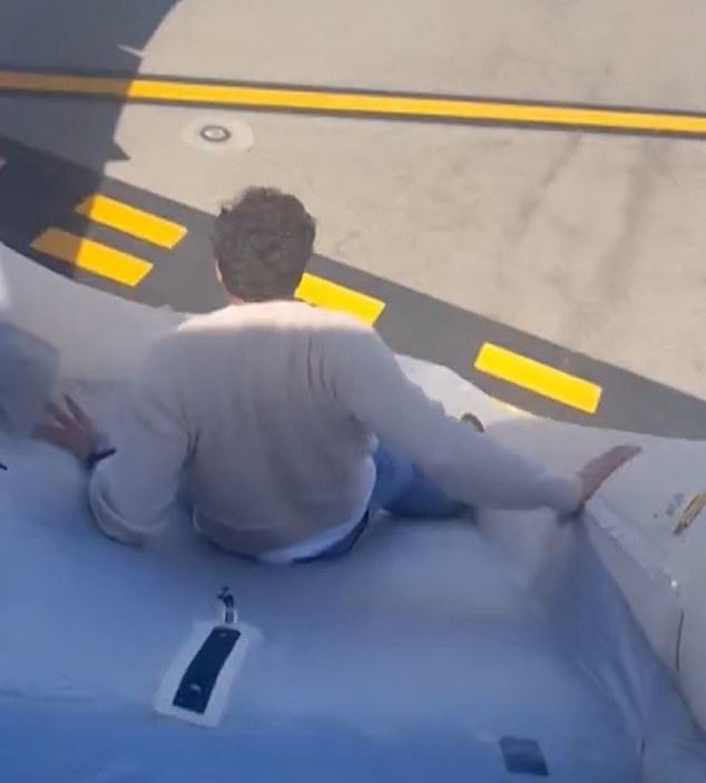 Engine Fire Forces Emergency Evacuation, Passengers Refuse to Leave Luggage on United Airlines Flight