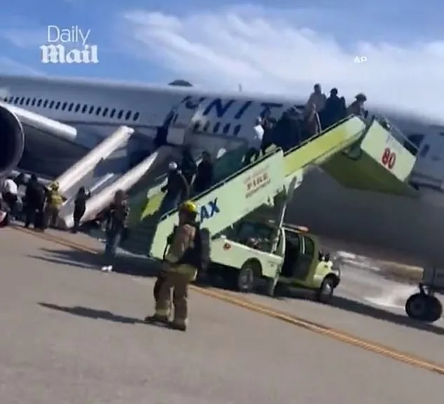 Engine Fire Forces Emergency Evacuation, Passengers Refuse to Leave Luggage on United Airlines Flight