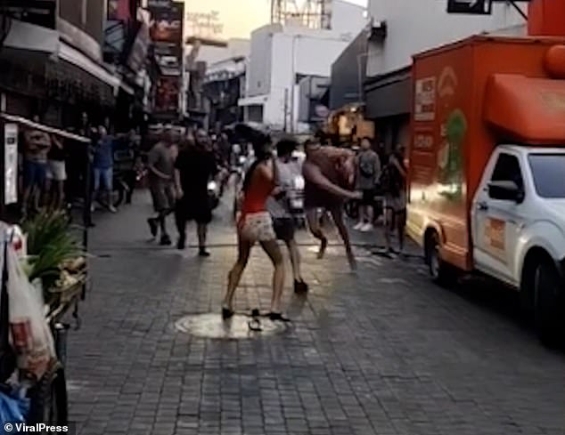 British Tourists Hospitalized After Violent Altercation with Bodybuilder in Pattaya