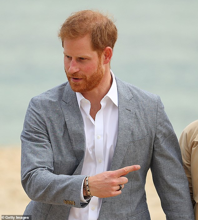 Wellness Influencer Peter Attia Resigns From CBS Amid Legal Storm Linked to Jeffrey Epstein Files