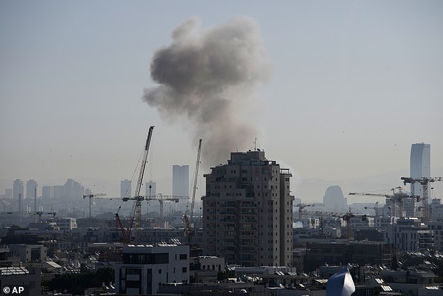 Iran Launches Missile Strikes on Tel Aviv and Israeli Cities, Causing Injuries and Destruction
