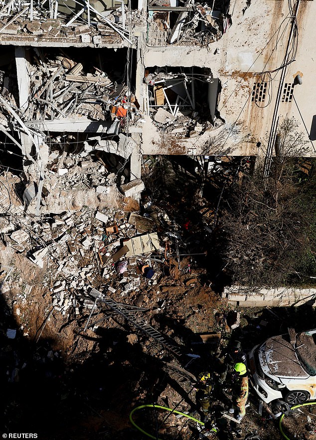 Iran Launches Missile Strikes on Tel Aviv and Israeli Cities, Causing Injuries and Destruction