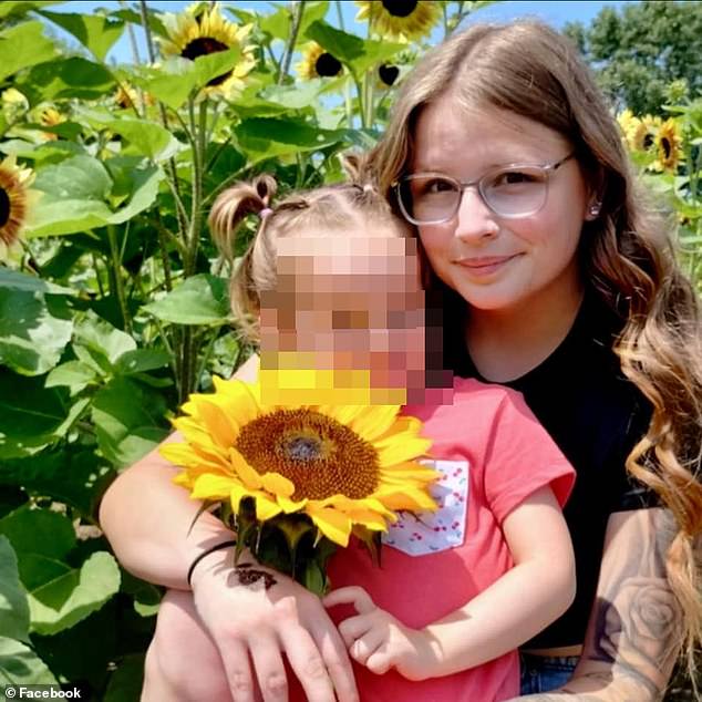 Miracle of Survival: Flight Attendant Ejected 330 Feet from Crashed Air Canada Jet Walks Away with Broken Leg