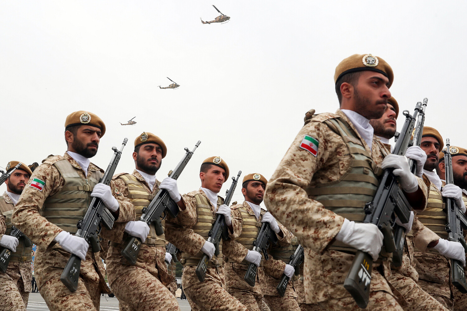 Iran Warns of Seizure of UAE and Bahrain Territories, Threatens to Mine Persian Gulf as Gulf Tensions Escalate