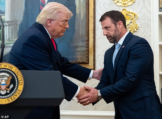 Jimmy Kimmel's Joke Sparks Backlash Over Blue-Collar Remarks