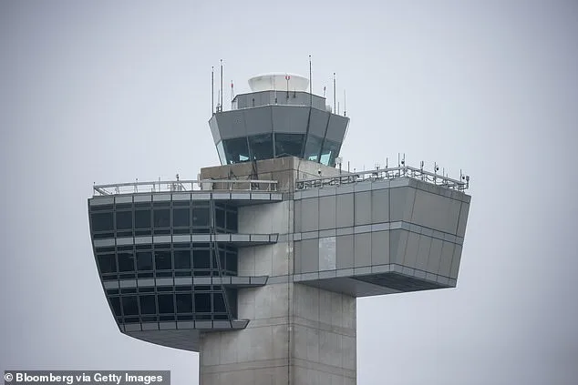 Delta Air Lines Flight Avoids Disaster After Pilot Mix-Up with JFK Tower During LaGuardia Landing Approach