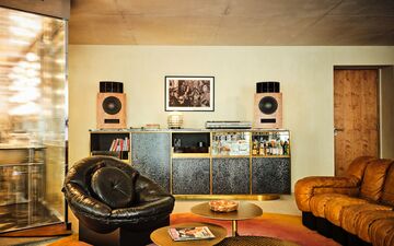 Paris gym members shocked by sudden pool closure after actress's tragic drowning