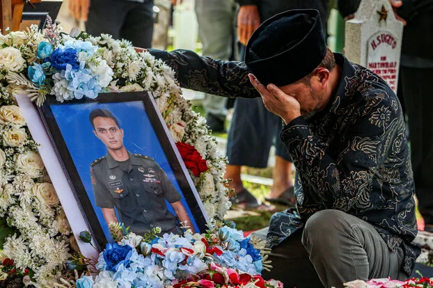 Trump threatens Iran as regional strikes escalate and tensions soar.