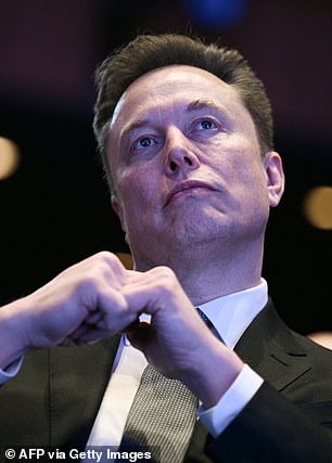 Vance hosts billionaire dinners while raising $60M for GOP coffers