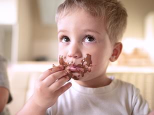 UK launches 4,000-person bird flu vaccine trial to prepare for pandemic threat.