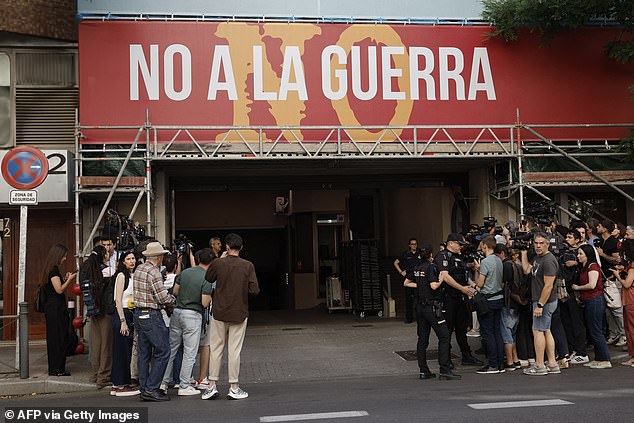 Spanish police raid Socialist Party HQ over corruption probe.