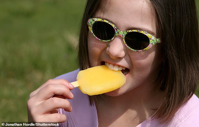 FDA recalls De Dios ice pops over undeclared allergens and artificial dyes.