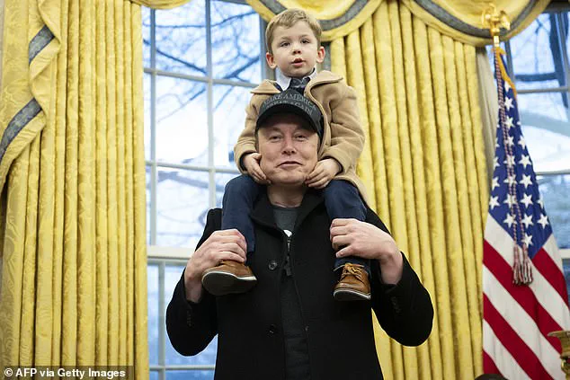 Elon Musk's baby mama Ashley St. Clair slams him over one-word response to Milo Yiannopoulos' post