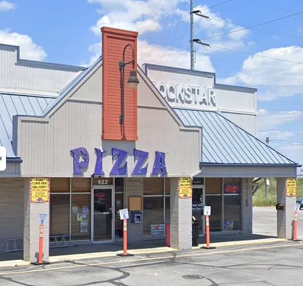 Indiana Pizza Delivery Driver's Mile-Long Journey in a Snowstorm