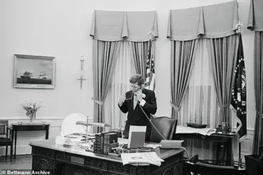 Jackie Kennedy: A Symbol of Strength and Devotion by Her Side