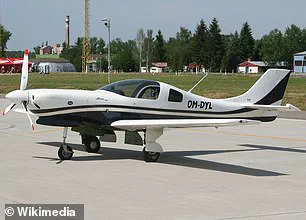 Mid-Air Collision between Two Light Planes in Marana, Arizona