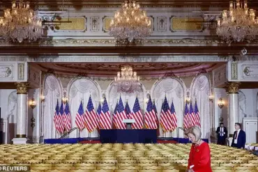 Trump Proposes Building a Ballroom at the White House