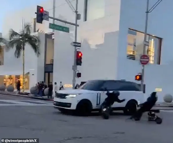 Two Mini Bike Riders Put Onlookers in Shock With reckless Riding in Beverly Hills