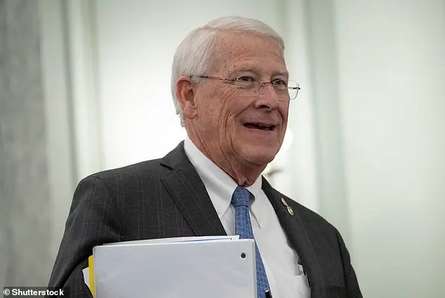 US Senator Critiques Defense Secretary's Comments on Ukraine