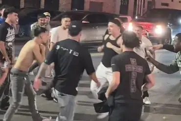 Wild brawl involving multiple people outside a bar in San Antonio, Texas