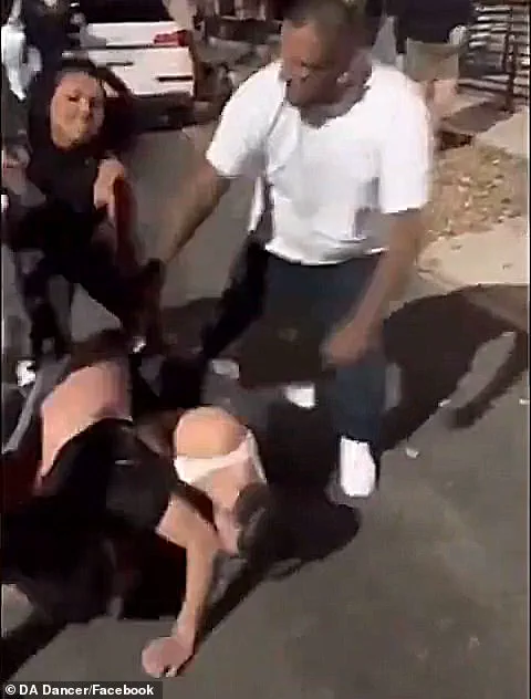 Wild brawl involving multiple people outside a bar in San Antonio, Texas