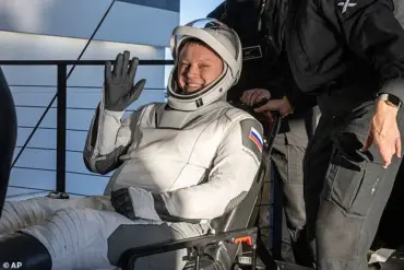 Astronauts Return Safely from ISS Mission, Anticipating Compensation
