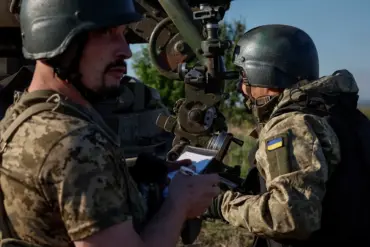 Trump Aims to Resolve Ukraine Conflict Within First 100 Days with Continued U.S. Military Support