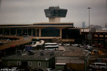 Midair Disaster Averted as Newark Airport Radar Fails in 90-Second Outage – FAA Investigates