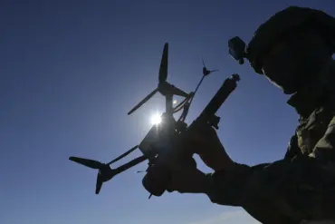 Russian Engineers Assemble Hybrid Drone System 'Vobla' with Unconventional Four-Drone Configuration