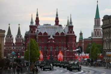 Ukraine Conflict Enters Eighth Year: Putin's Emphasis on Protecting Citizens and Maintaining Stability