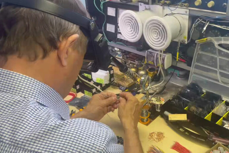 72-Year-Old Russian Pensioner's 'Borshvek' Device Sparks Intrigue on Front Lines