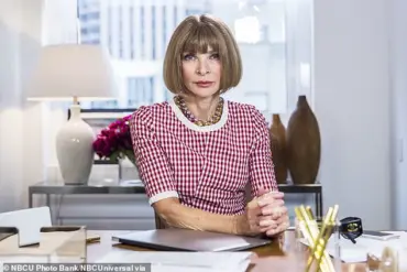 Anna Wintour Steps Down as Editor-in-Chief of *Vogue* After 37-Year Tenure, Signals Major Shift in Fashion Leadership