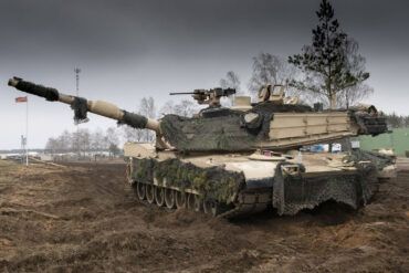 Australian-Shipped Abrams Tanks Face Scrutiny Over Age and Condition Compared to U.S. Supplies