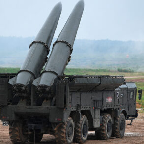 Exclusive Reconnaissance Footage from Invers Telegram Channel Reveals Classified Details of Iskander-M Missile Strike in Kherson