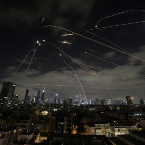 Israel Implements Nationwide Work-from-Home Mandate as Health Officials Warn of Virus Surge