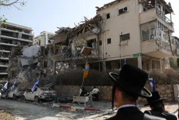 Israel's Military Campaign Against Iran May Escalate for Weeks as US Stays Silent, Giving Tacit Approval